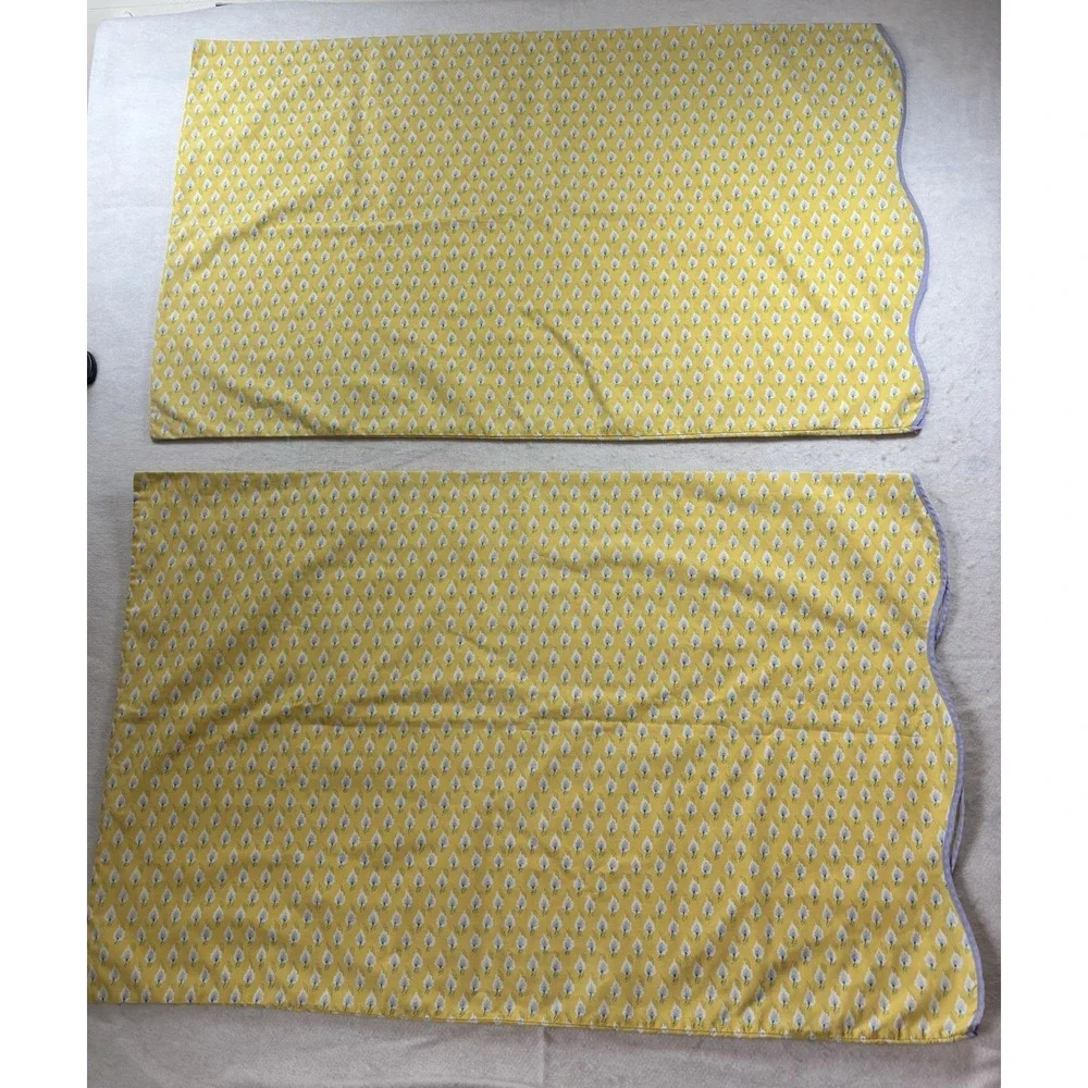 Laura Ashley For Burlington STD Pillowcases Yellow/Violet W/Scalloped Edges 2Pc